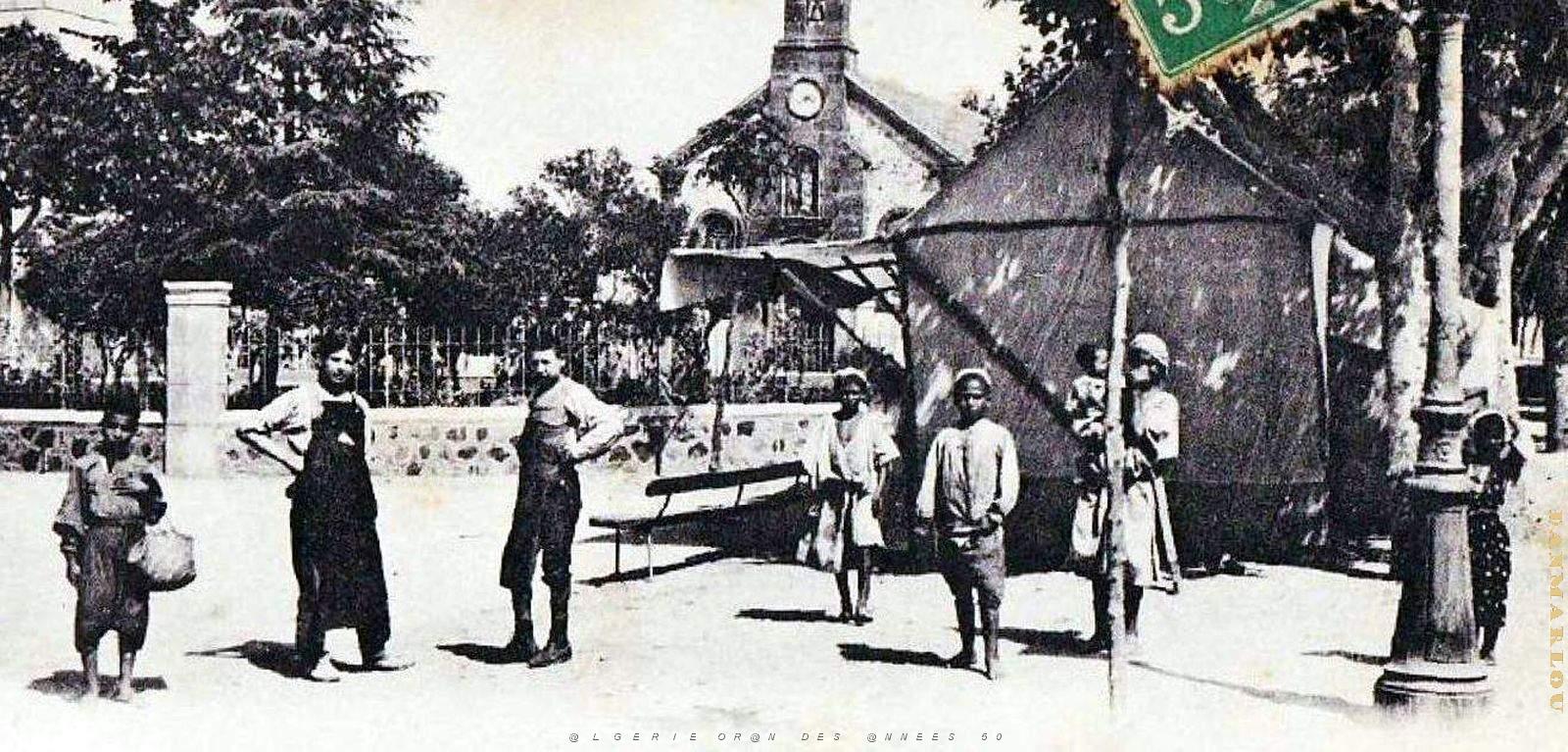 2563- Berrouaghia - Place de l'Eglise2 - 1918.jpg